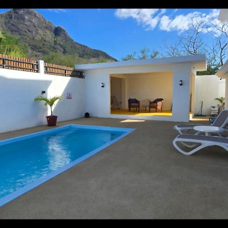 Suntoo Villa Wind & Kitesurf Accommodation Ла Гулет Екстериор снимка