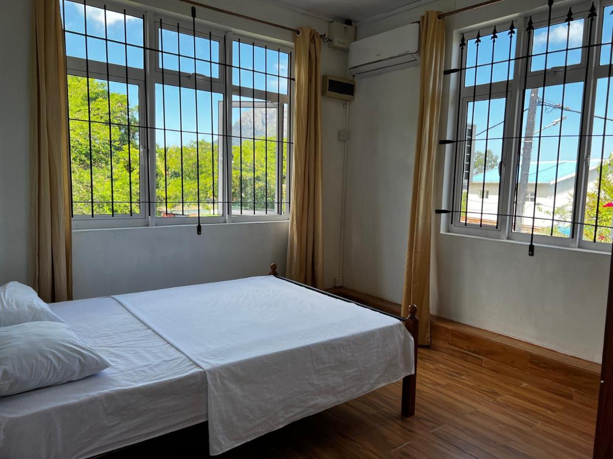 Suntoo Villa Wind & Kitesurf Accommodation Ла Гулет Екстериор снимка