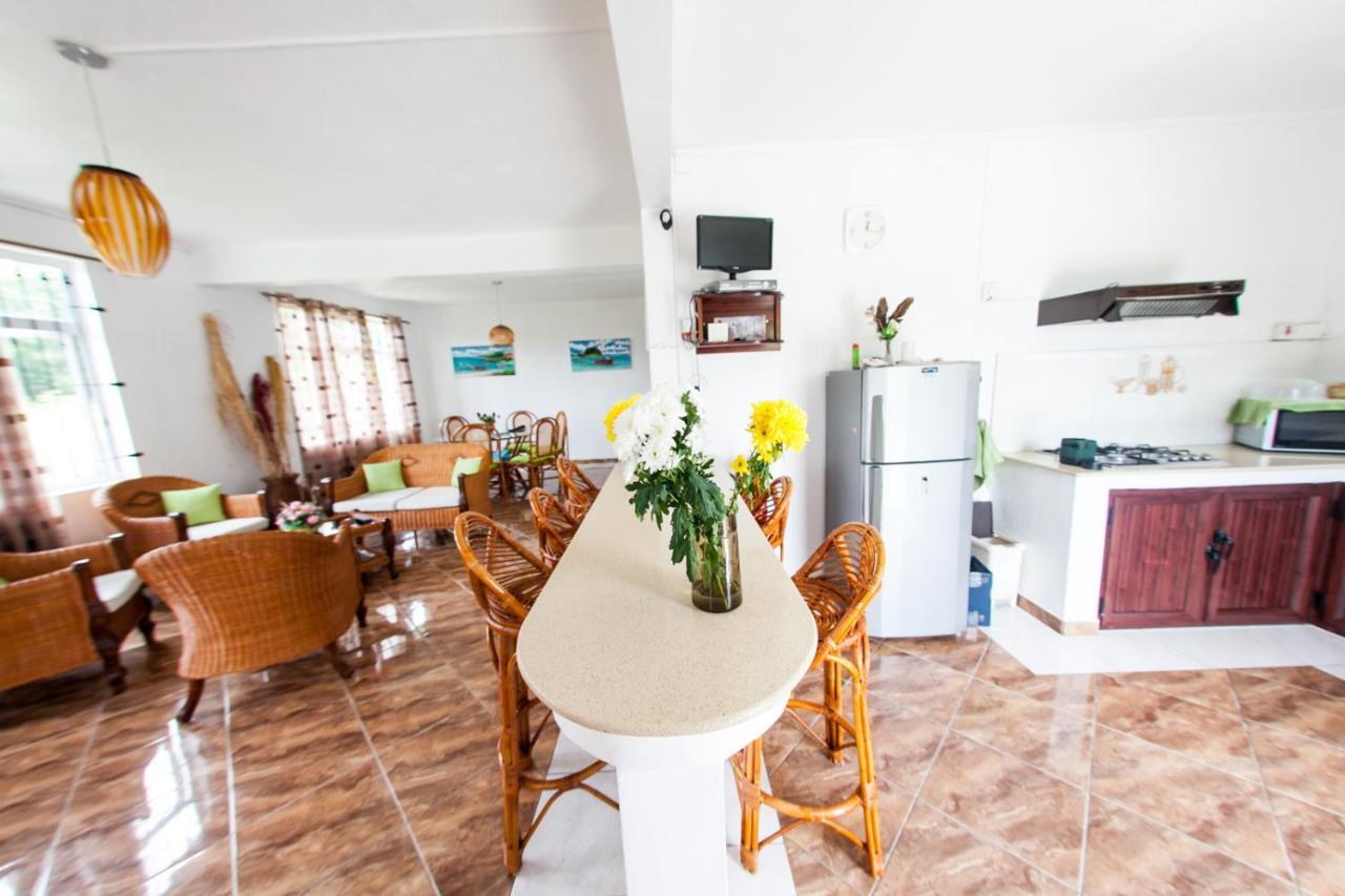 Suntoo Villa Wind & Kitesurf Accommodation Ла Гулет Екстериор снимка