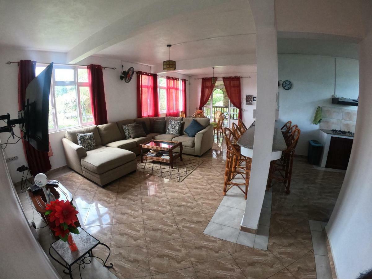Suntoo Villa Wind & Kitesurf Accommodation Ла Гулет Екстериор снимка